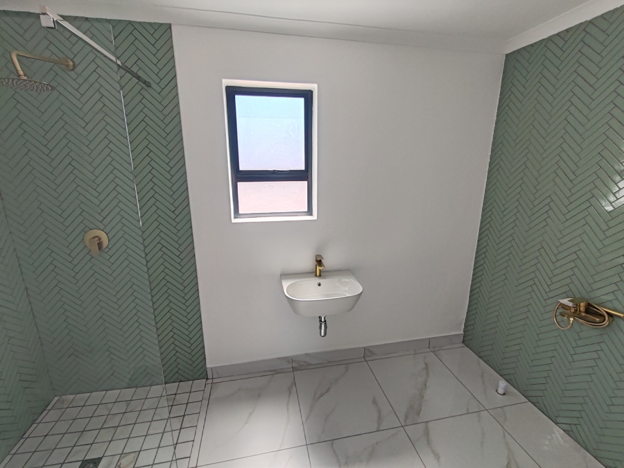 3 Bedroom Property for Sale in Hoogland Western Cape